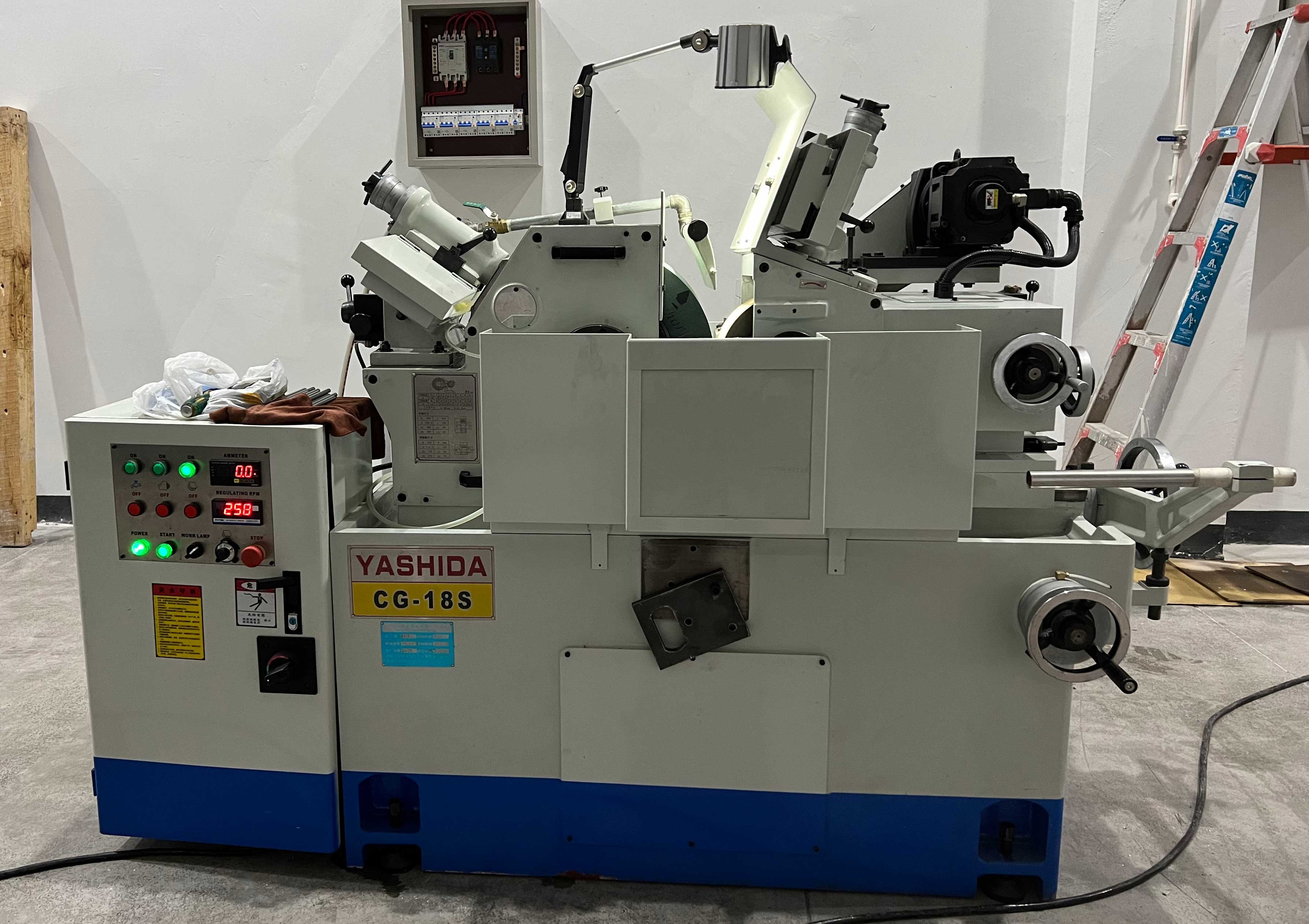 高精密无心外圆磨床